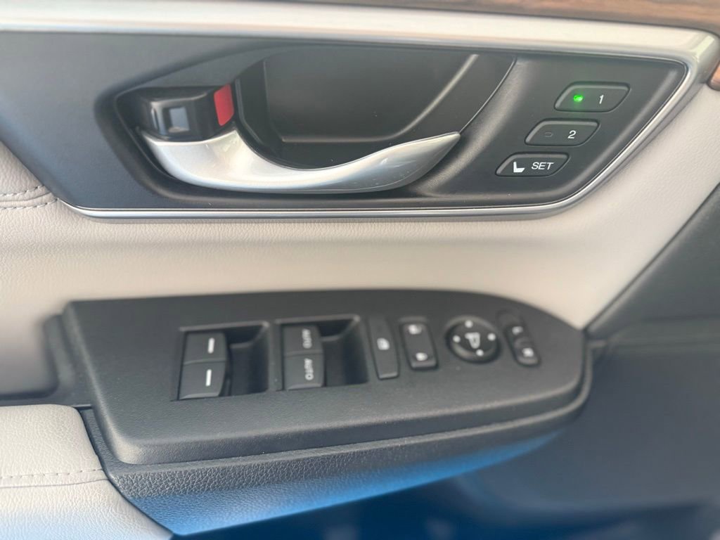 Used 2020 Honda CR-V Touring image 19
