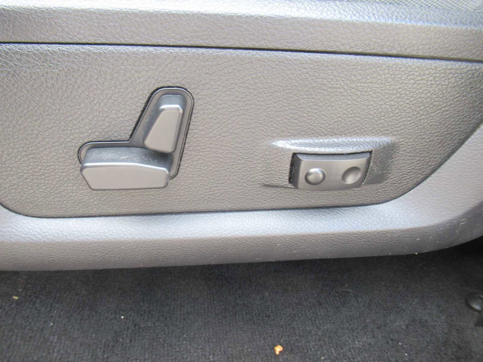 Used 2016 RAM 2500 Big Horn image 24