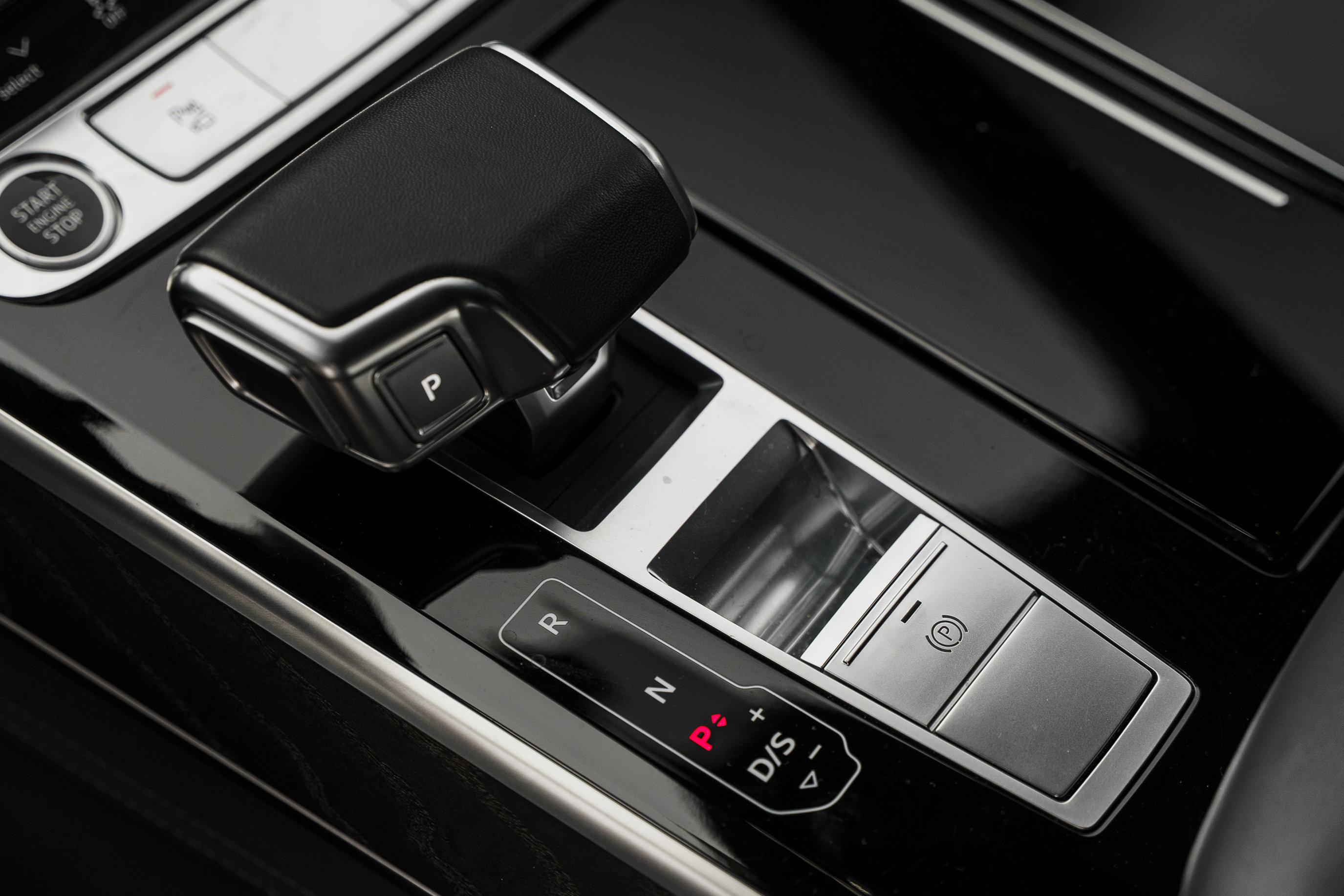 Used 2022 Audi A8 L 3.0T image 11