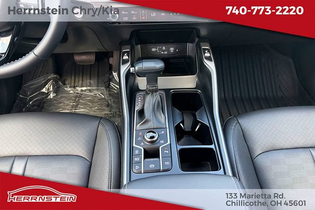 Used 2025 Kia Sorento S AWD/4WD image 13