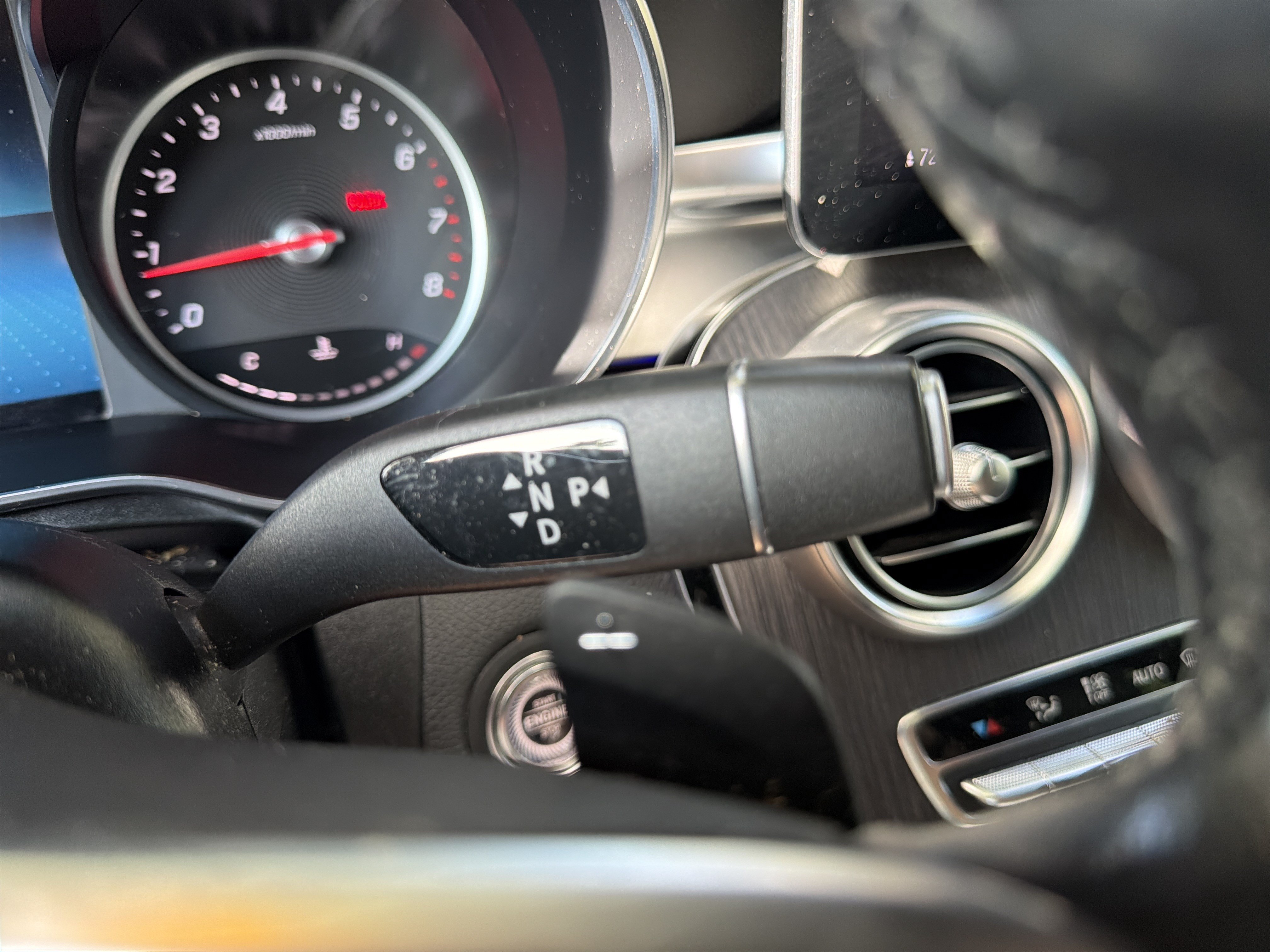 Used 2021 Mercedes-Benz GLC 300 image 27