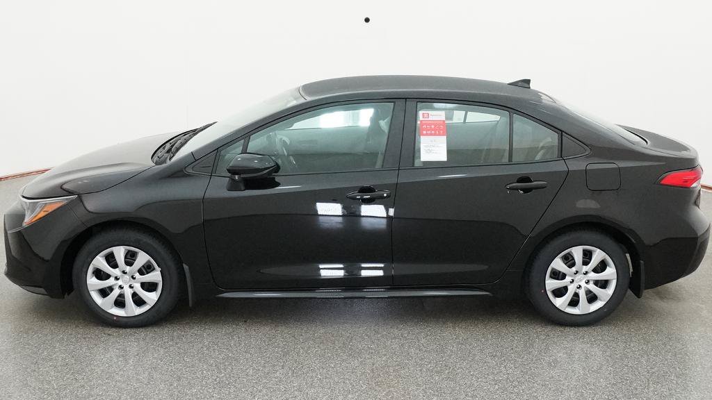 New 2026 Toyota Corolla LE FWD image 6