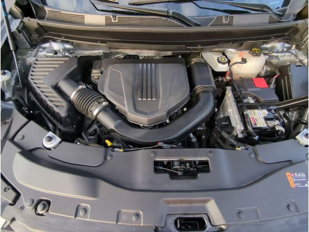 Used 2025 GMC Acadia Elevation FWD image 21