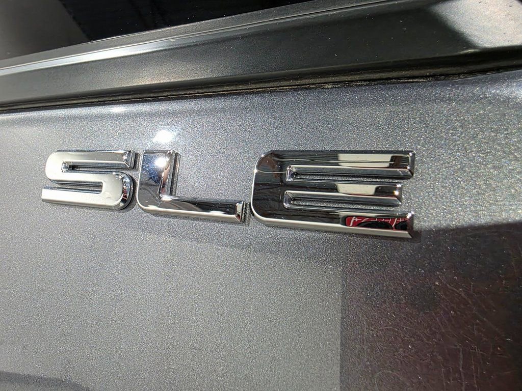 Used 2021 GMC Terrain SLE FWD image 32