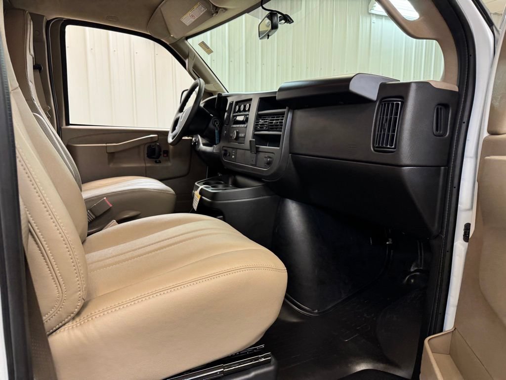 New 2026 GMC Savana 2500 Extended w/ Driver Convenience Package RWD image 20