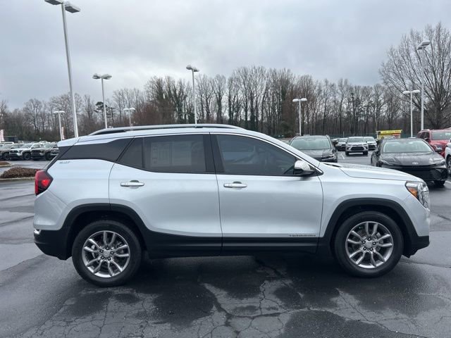 Used 2022 GMC Terrain SLT image 4