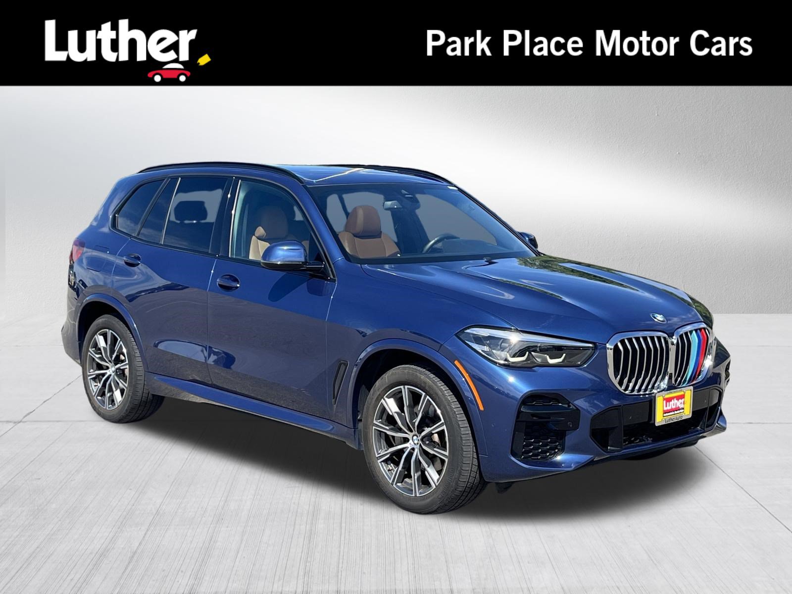 Used 2022 BMW X5 xDrive40i w/ M Sport Package AWD/4WD image 1