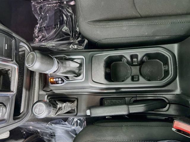 Used 2023 Jeep Wrangler Unlimited Sport AWD/4WD image 24