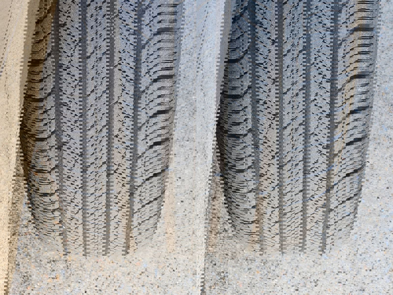 Used 2023 Porsche Macan S w/ Sport Chrono Package image 20