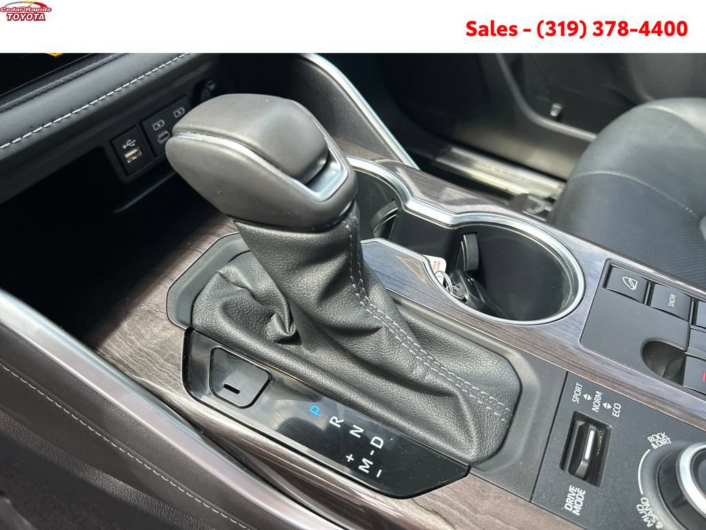 Certified 2024 Toyota Highlander Platinum AWD/4WD image 24