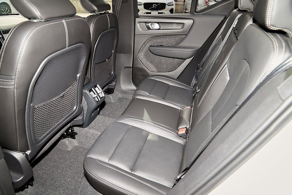 New 2026 Volvo XC40 B5 Plus w/ Protection Package Premier image 20