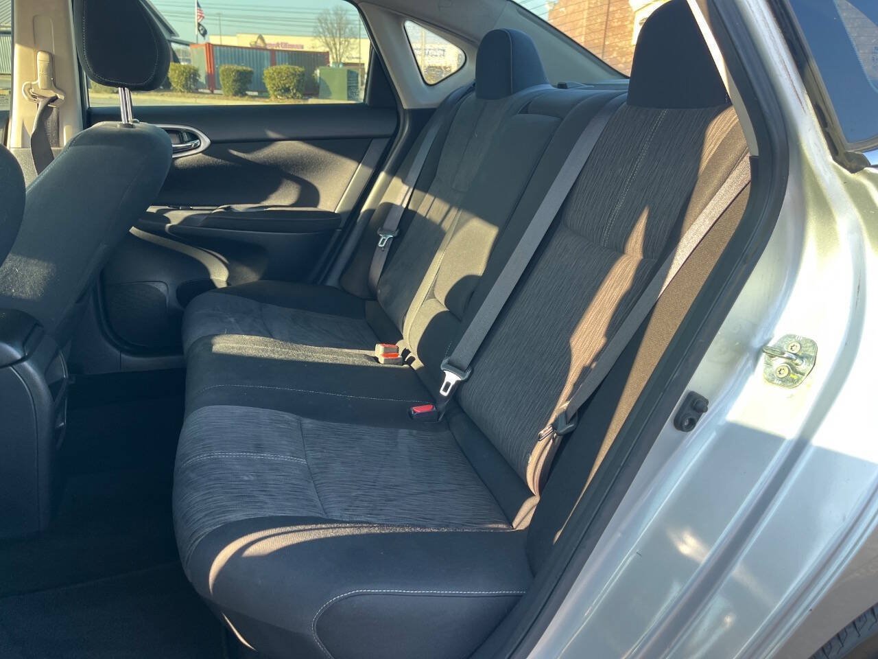 Used 2014 Nissan Sentra SV w/ SV Driver Package FWD image 9