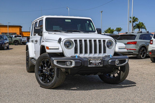 Used 2023 Jeep Wrangler Sahara AWD/4WD image 1