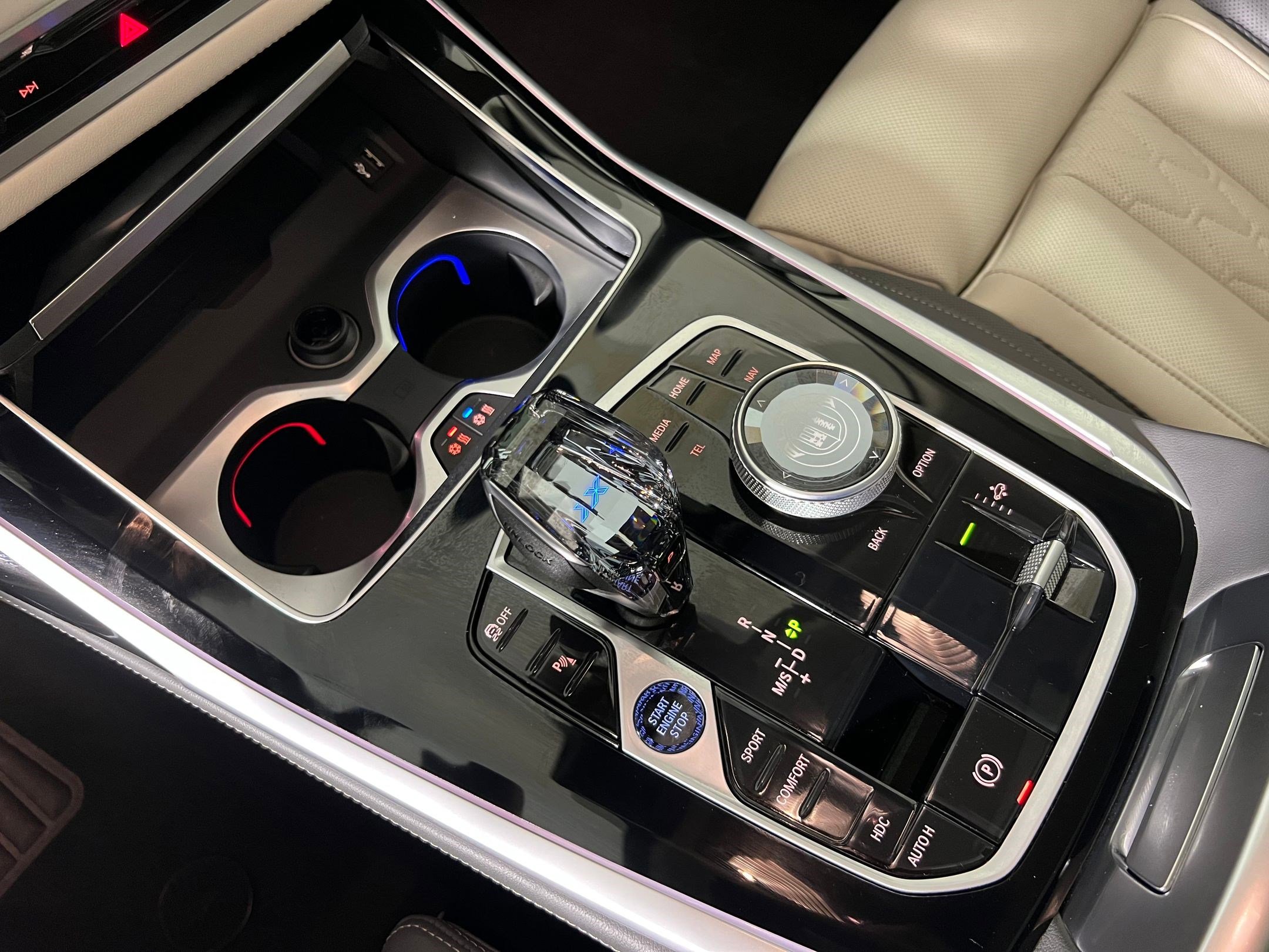 New 2026 BMW ALPINA XB7 image 17