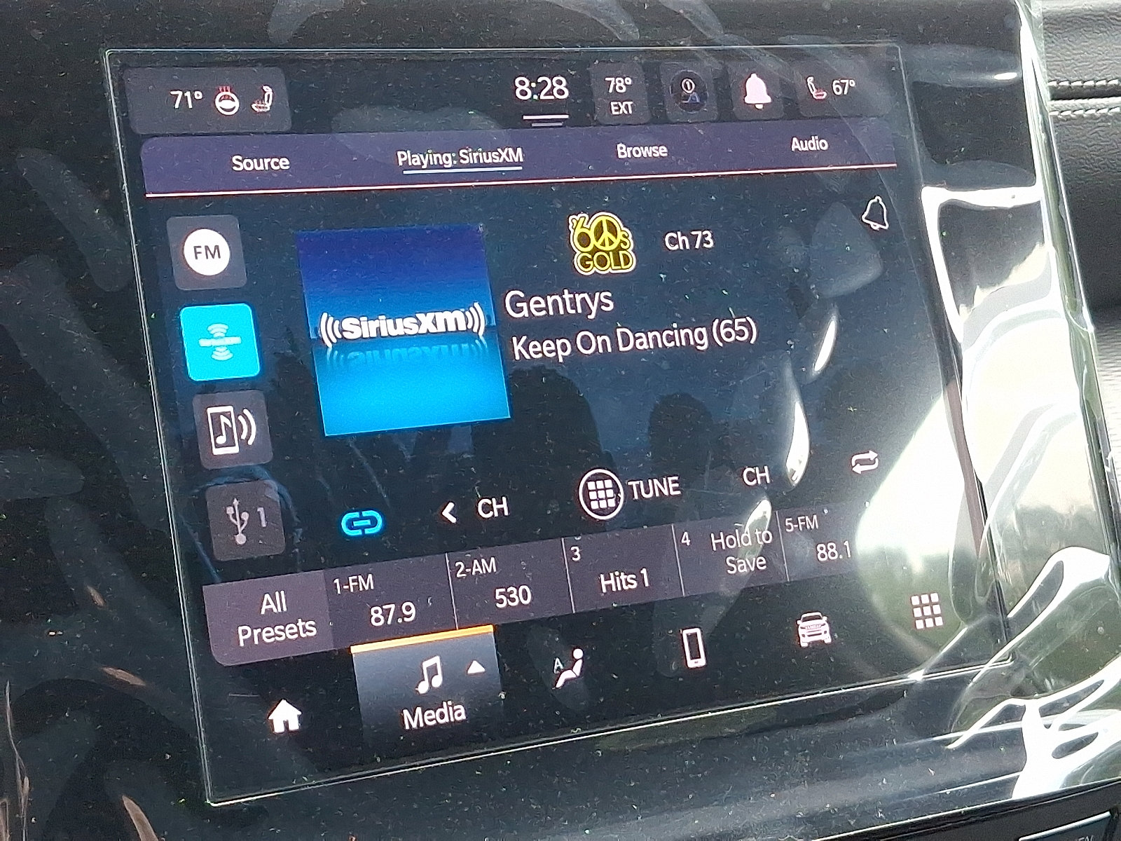 New 2025 Jeep Grand Cherokee Laredo X w/ Luxury Tech Group I image 11