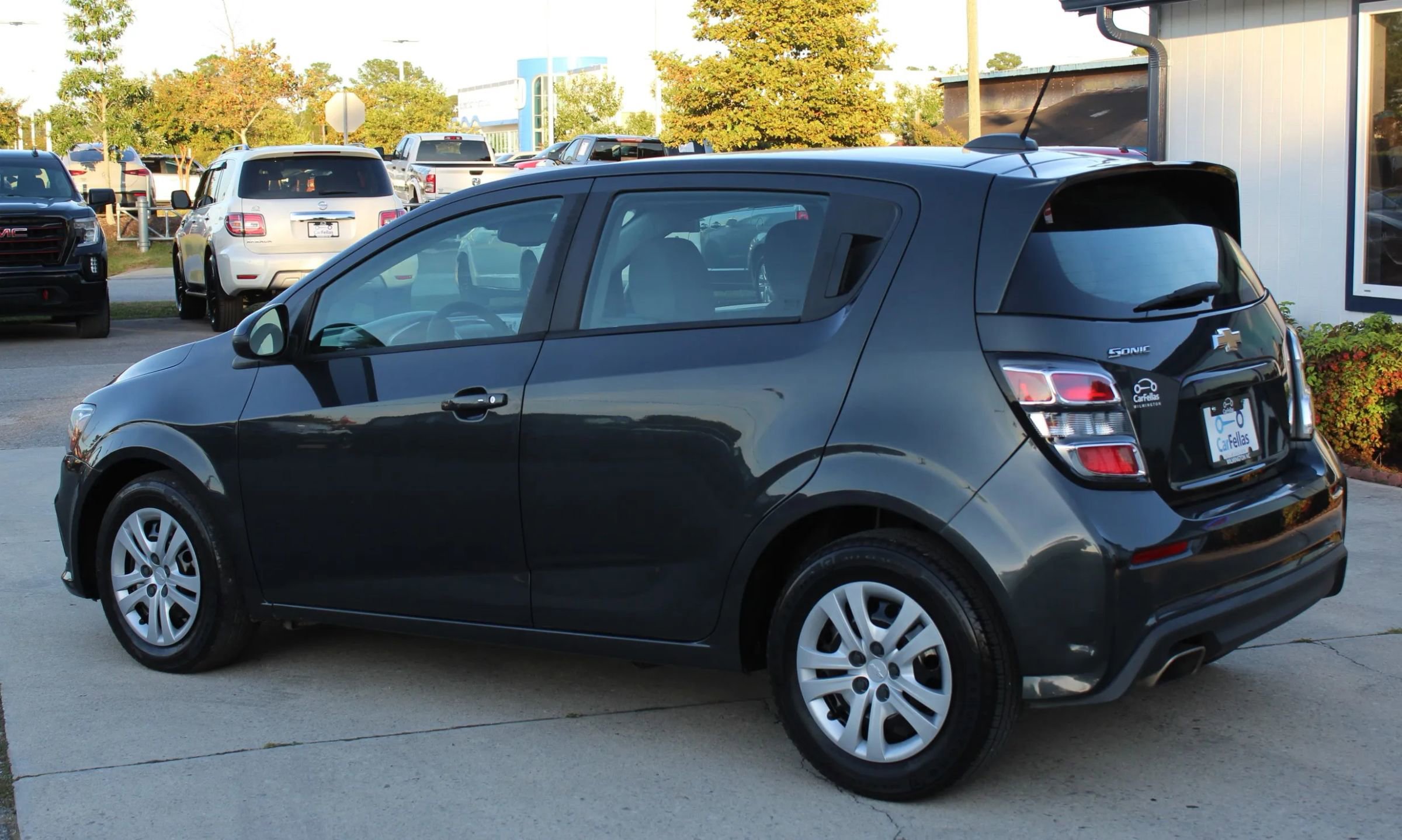 Used 2020 Chevrolet Sonic LT image 3