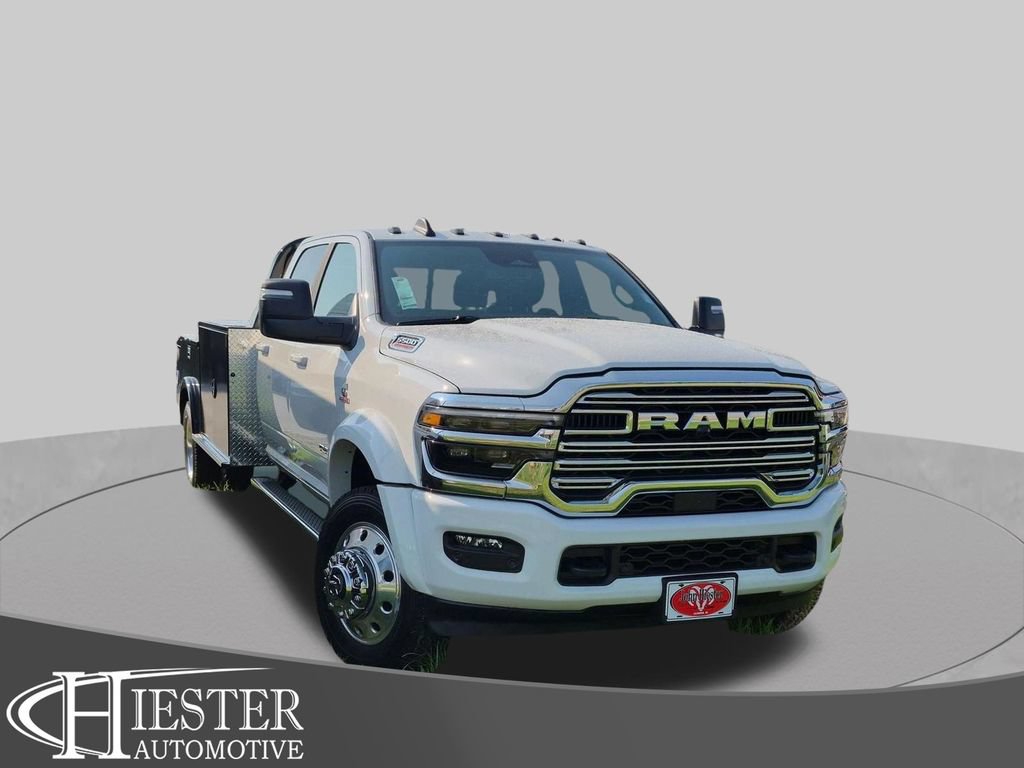 New 2026 RAM 5500 4x4 Crew Cab w/ Laramie Trim Package