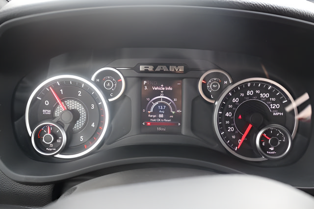 New 2026 RAM 3500 Big Horn AWD/4WD image 18