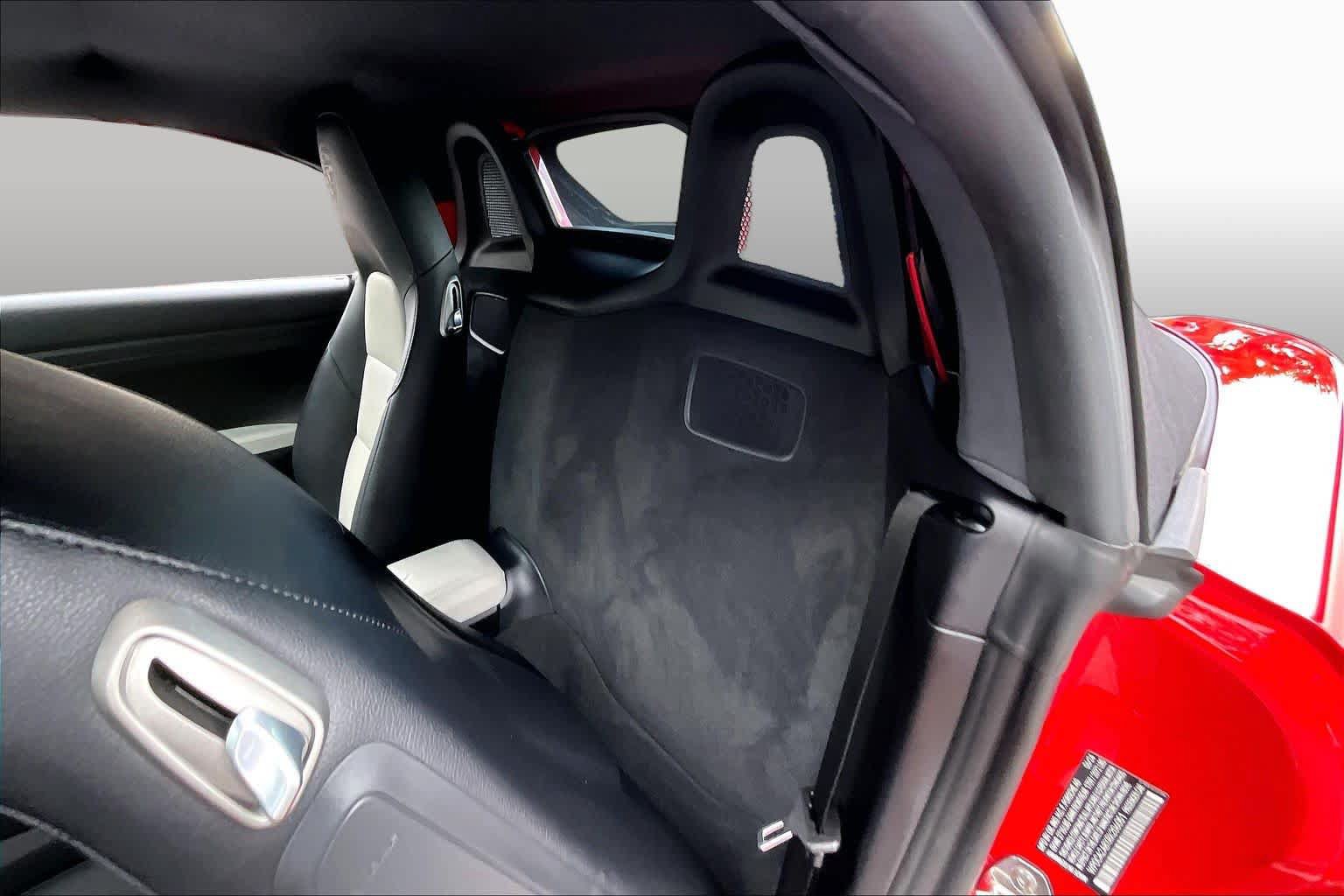 Used 2024 Porsche 718 Boxster RWD image 16