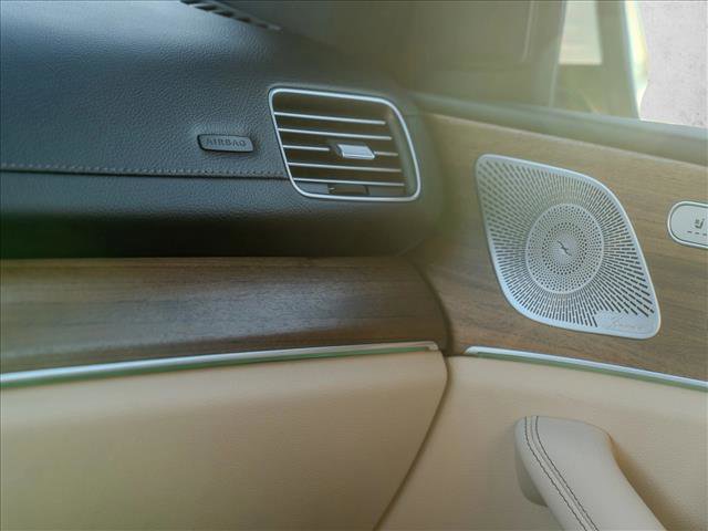 Used 2025 Mercedes-Benz GLS 450 4MATIC image 29