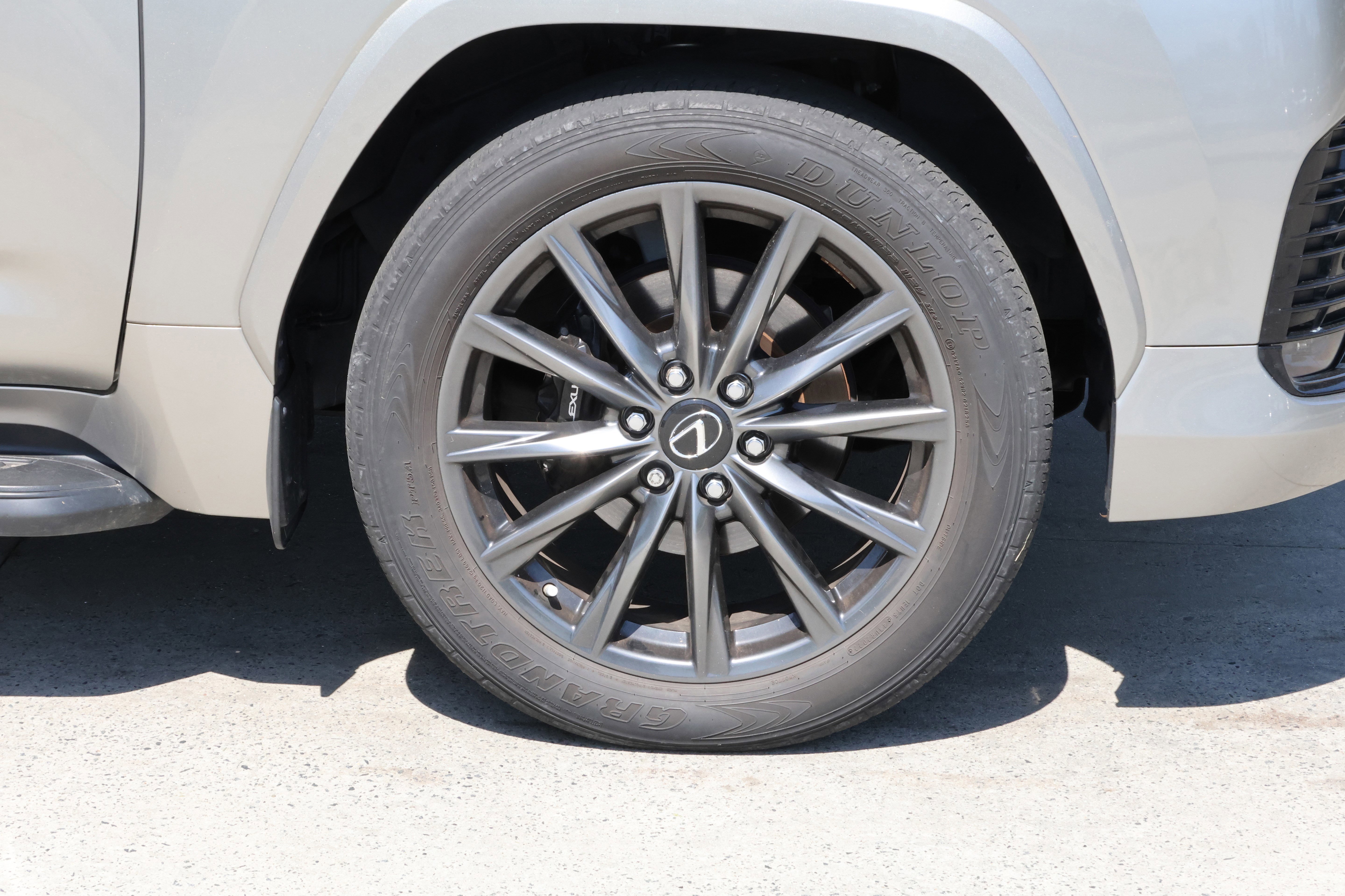 Used 2022 Lexus LX 600 4WD w/ Appearance Package image 11