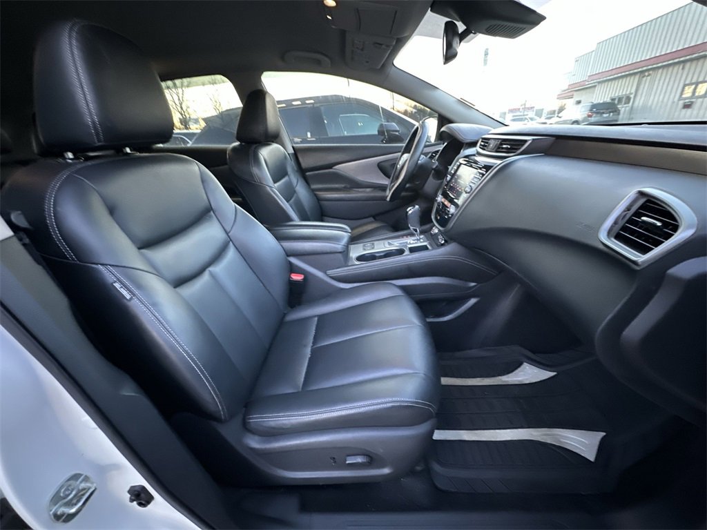 Used 2022 Nissan Murano SV w/ SV Midnight Edition Package image 23