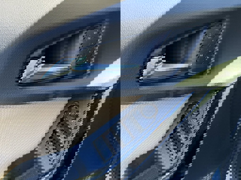 New 2026 Chevrolet Equinox ACTIV w/ Convenience Package III image 9