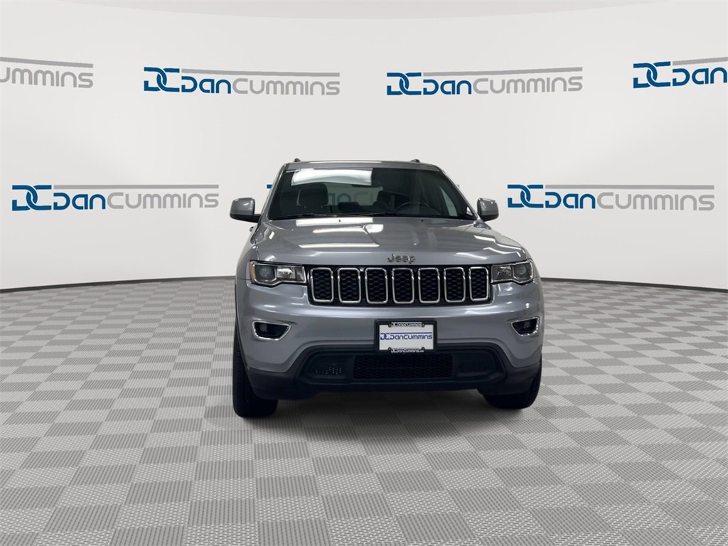 Used 2021 Jeep Grand Cherokee Laredo w/ Security & Convenience Group image 3