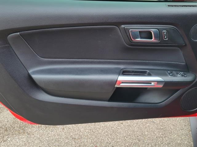 Used 2020 Ford Mustang GT w/ Equipment Group 301A image 9