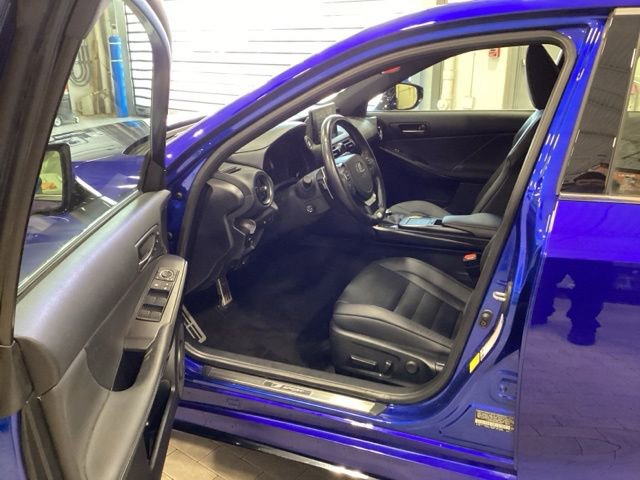 Used 2023 Lexus IS 350 F Sport w/ Memory Package AWD/4WD image 10