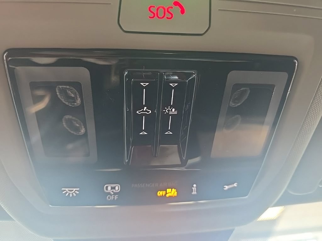 Used 2024 Volkswagen Atlas SE AWD/4WD image 26