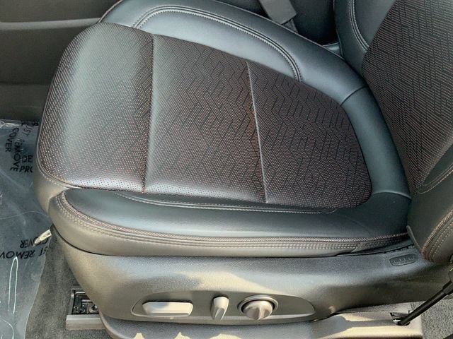 Used 2022 Chevrolet Traverse High Country AWD/4WD image 17