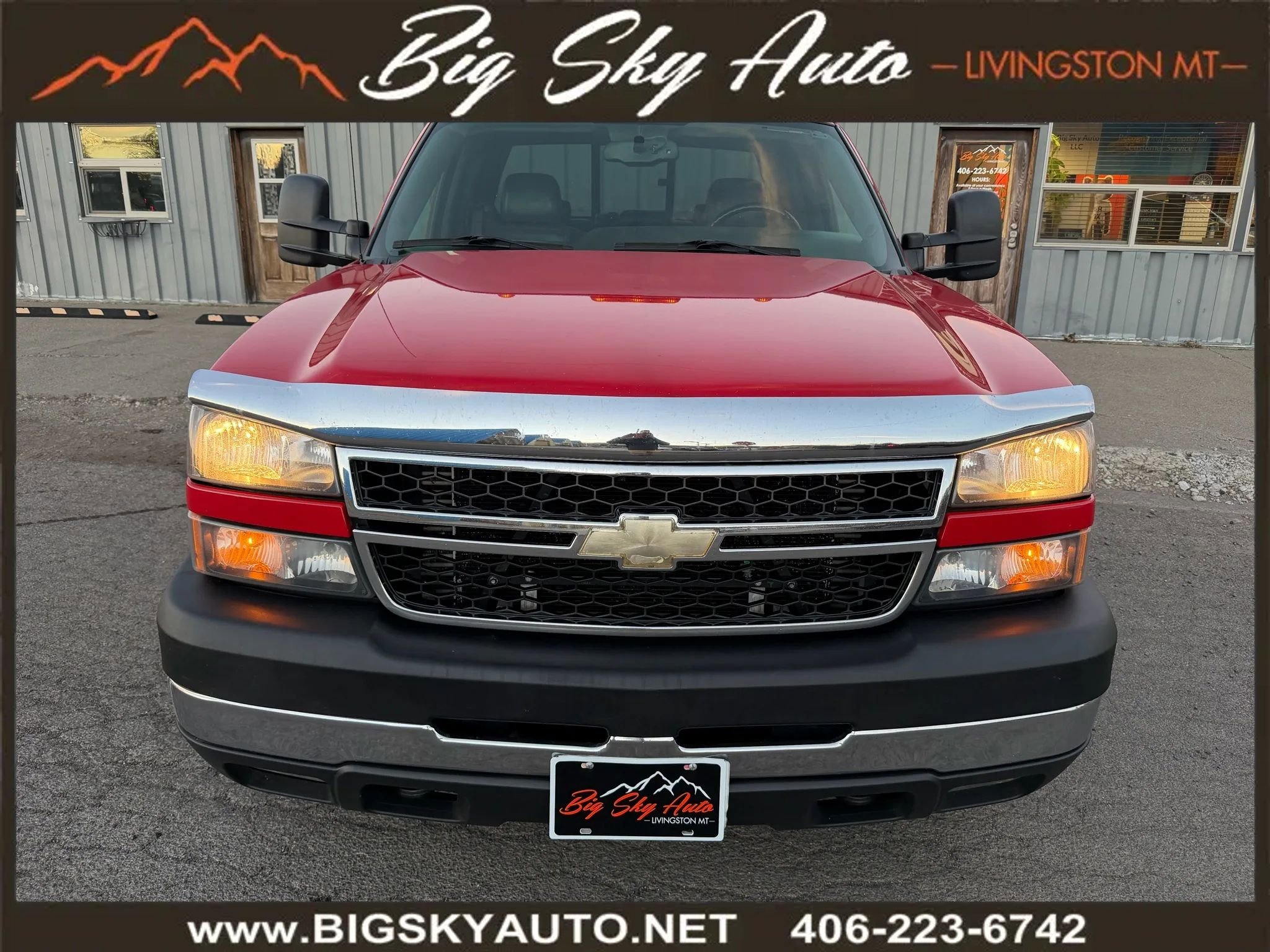 Used 2007 Chevrolet Silverado 2500 LT w/ Heavy-Duty Power Package image 2