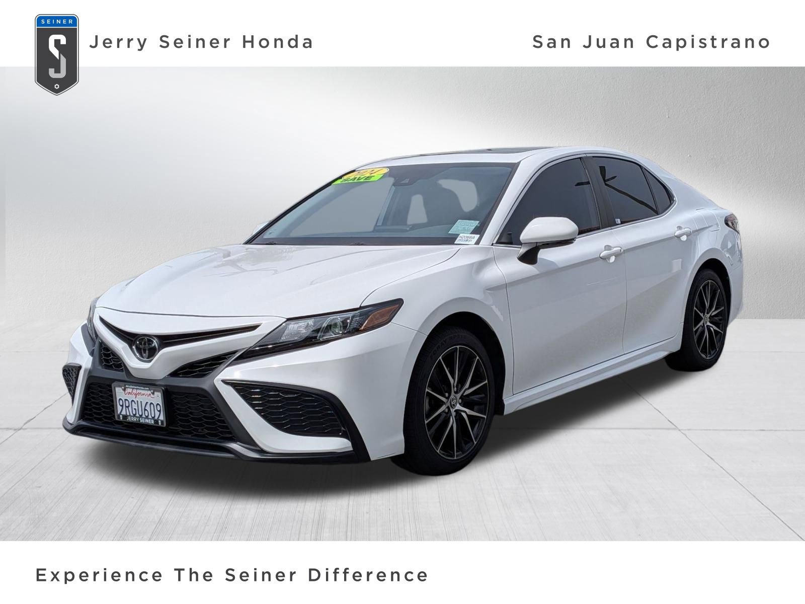 Used 2024 Toyota Camry SE w/ Audio Upgrade Package