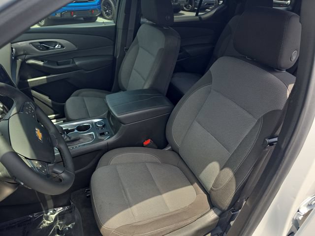 Used 2023 Chevrolet Traverse LT FWD image 17