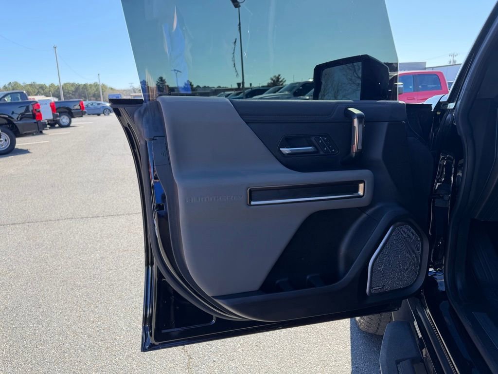 Used 2025 GMC Hummer EV 3X image 15