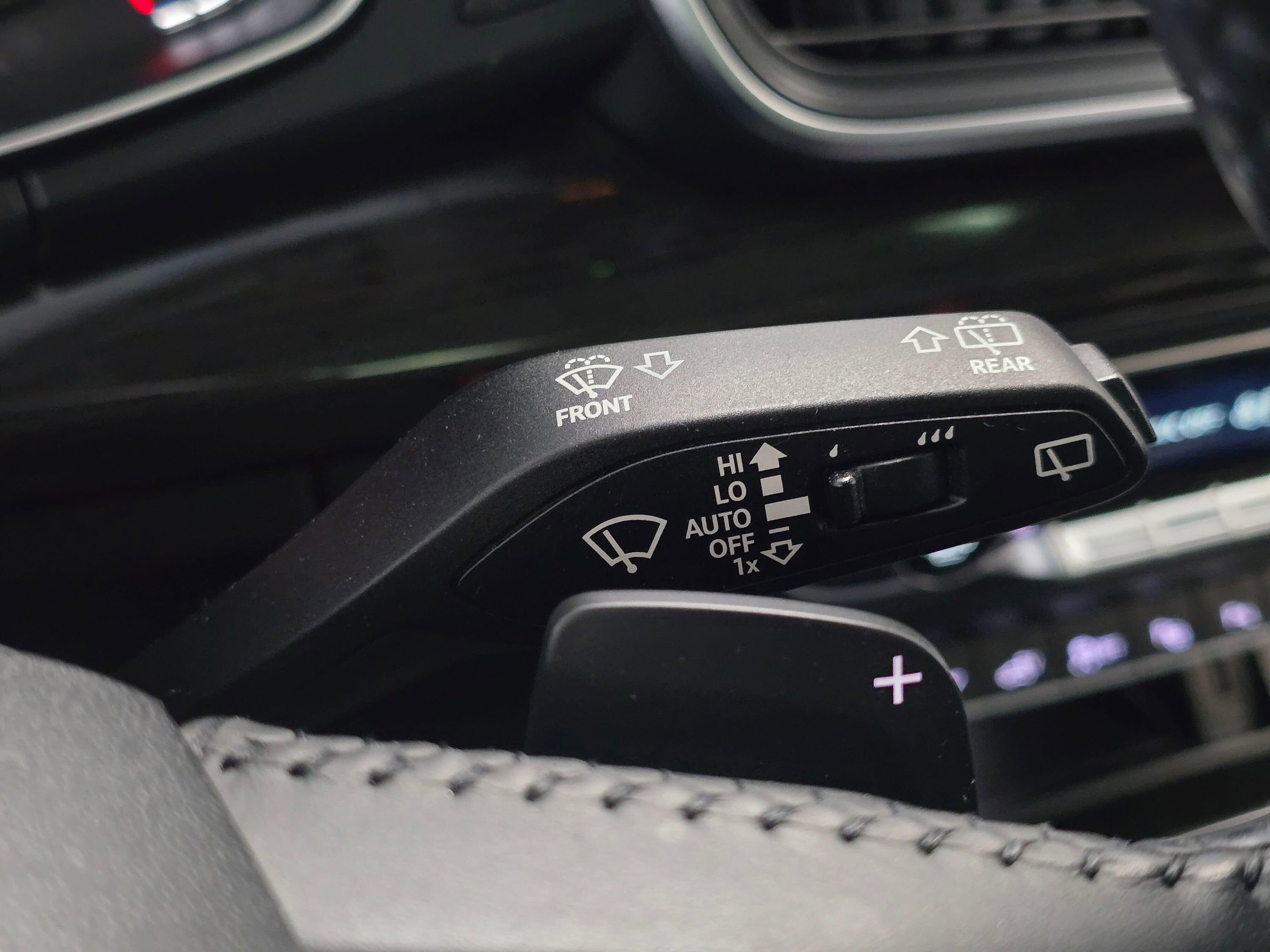 Used 2020 Audi Q5 e Prestige w/ Prestige Package image 42