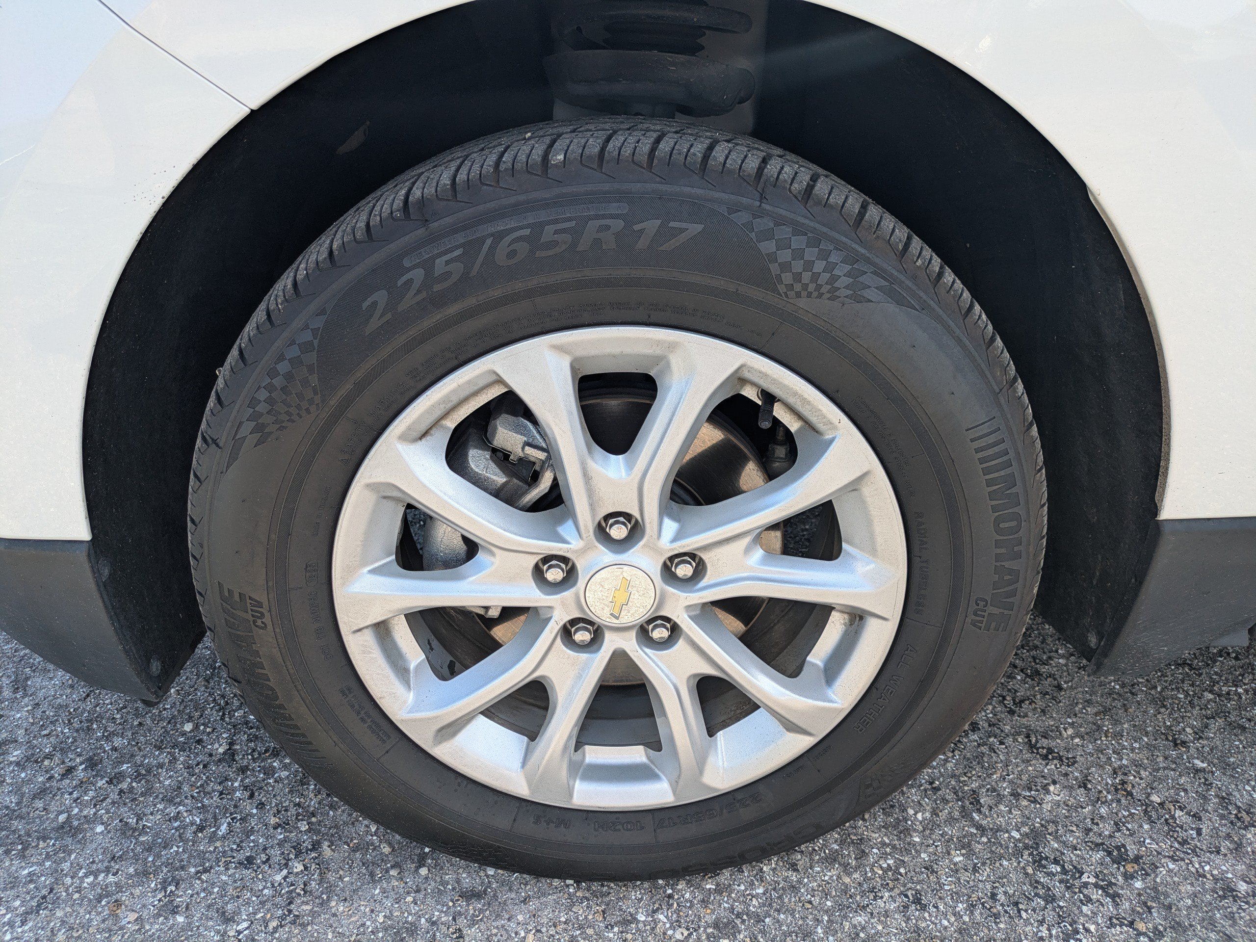 Used 2018 Chevrolet Equinox LT FWD image 11