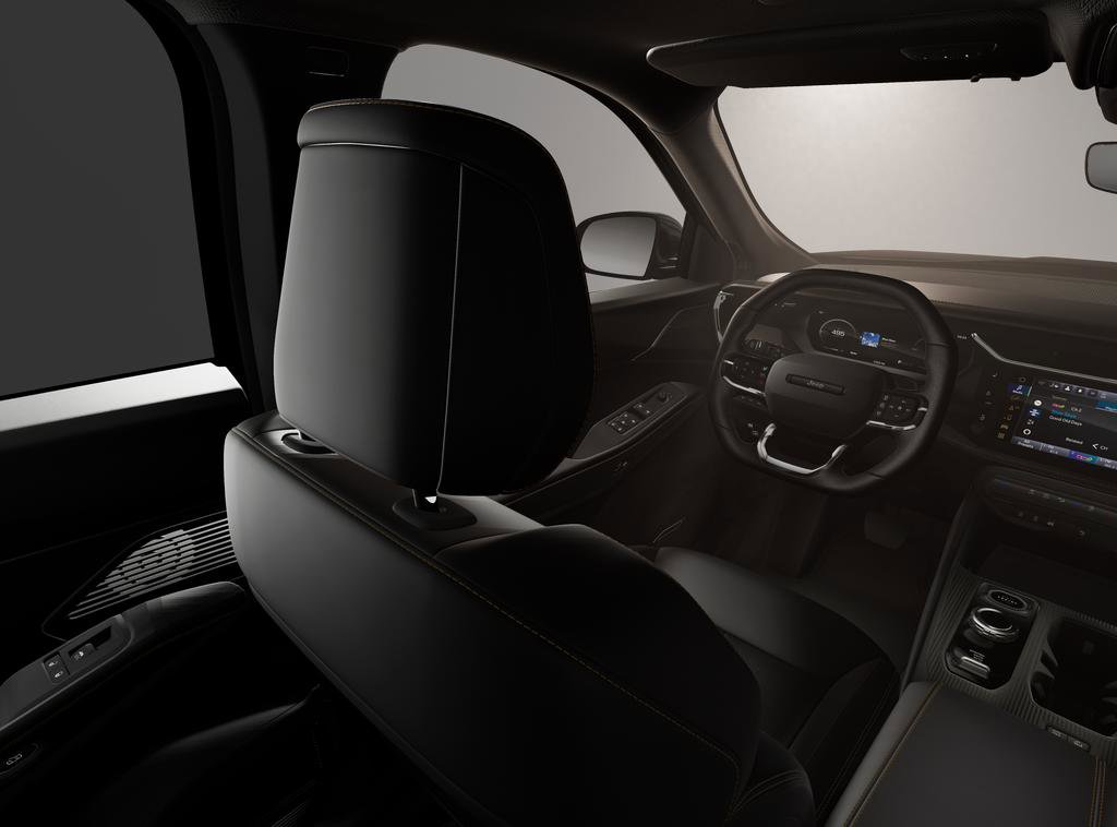 New 2026 Jeep Cherokee Limited image 8