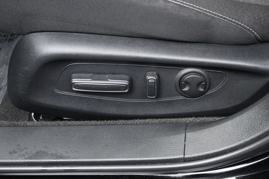 Used 2025 Honda Accord SE image 12