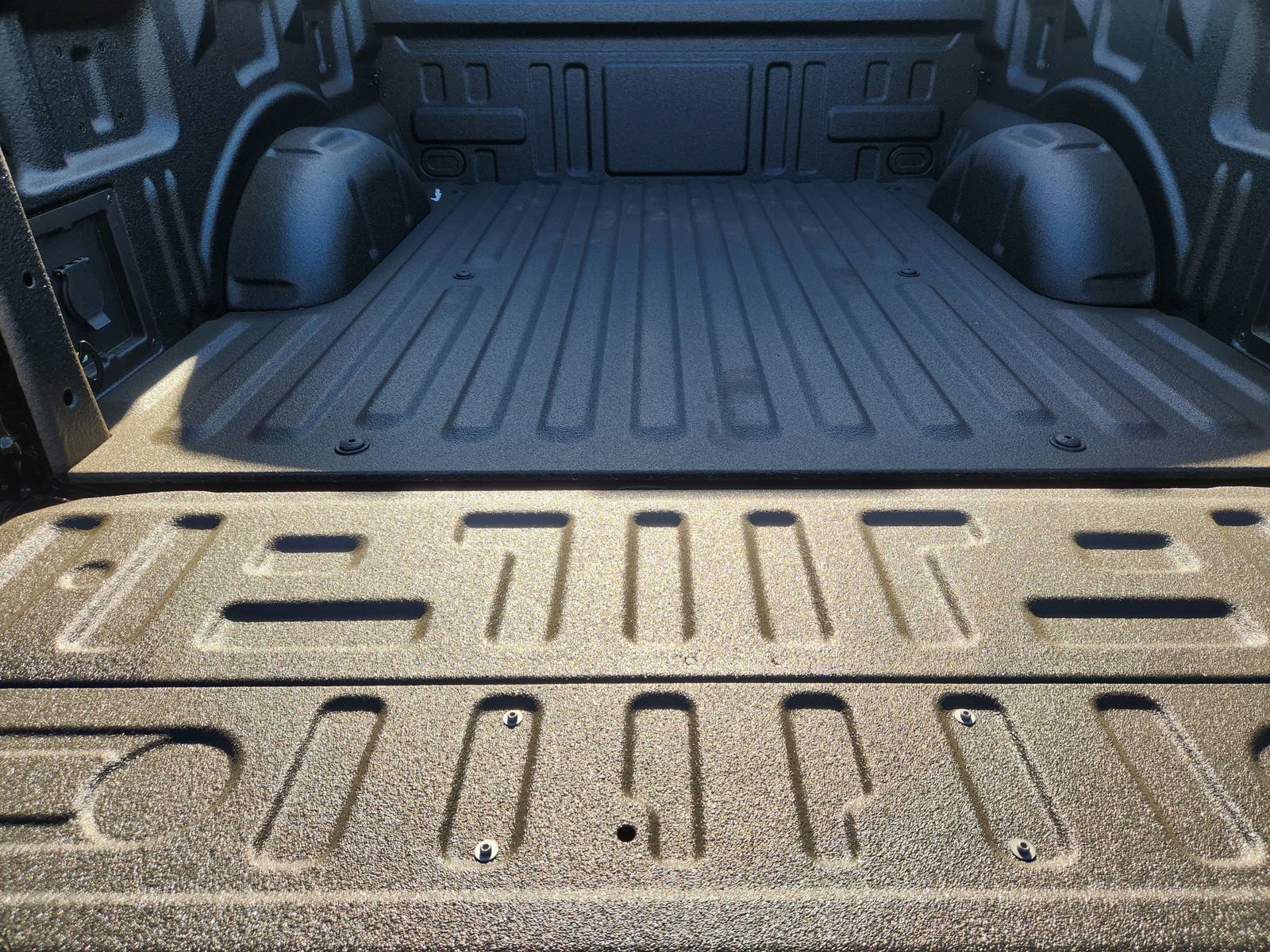 New 2026 Ford F150 Lariat w/ Equipment Group 501A Mid image 27