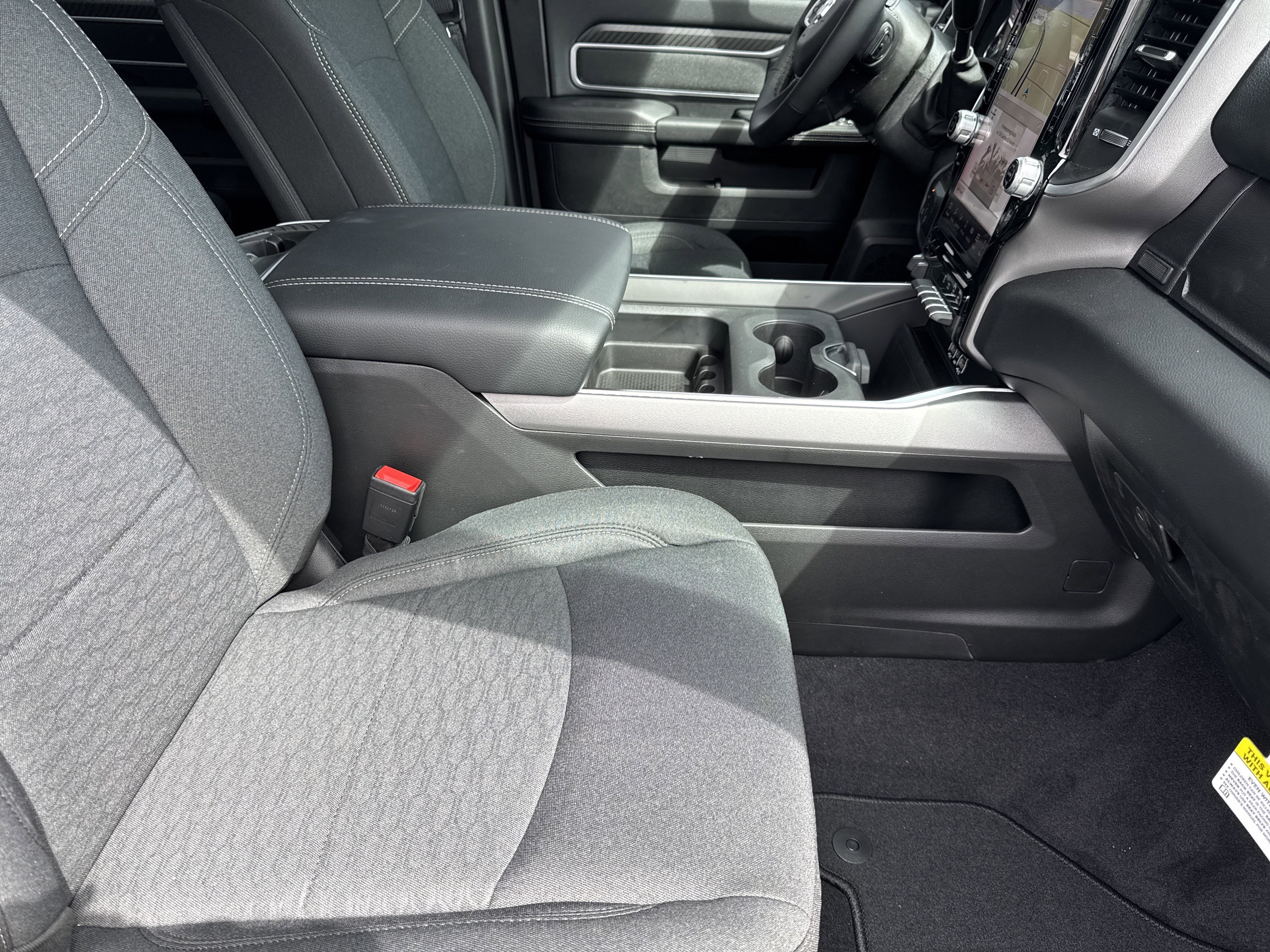 New 2026 RAM 2500 Big Horn AWD/4WD image 19