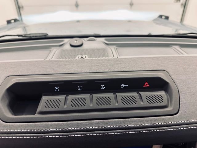 New 2025 Ford Bronco Outer Banks w/ Sasquatch Package image 24