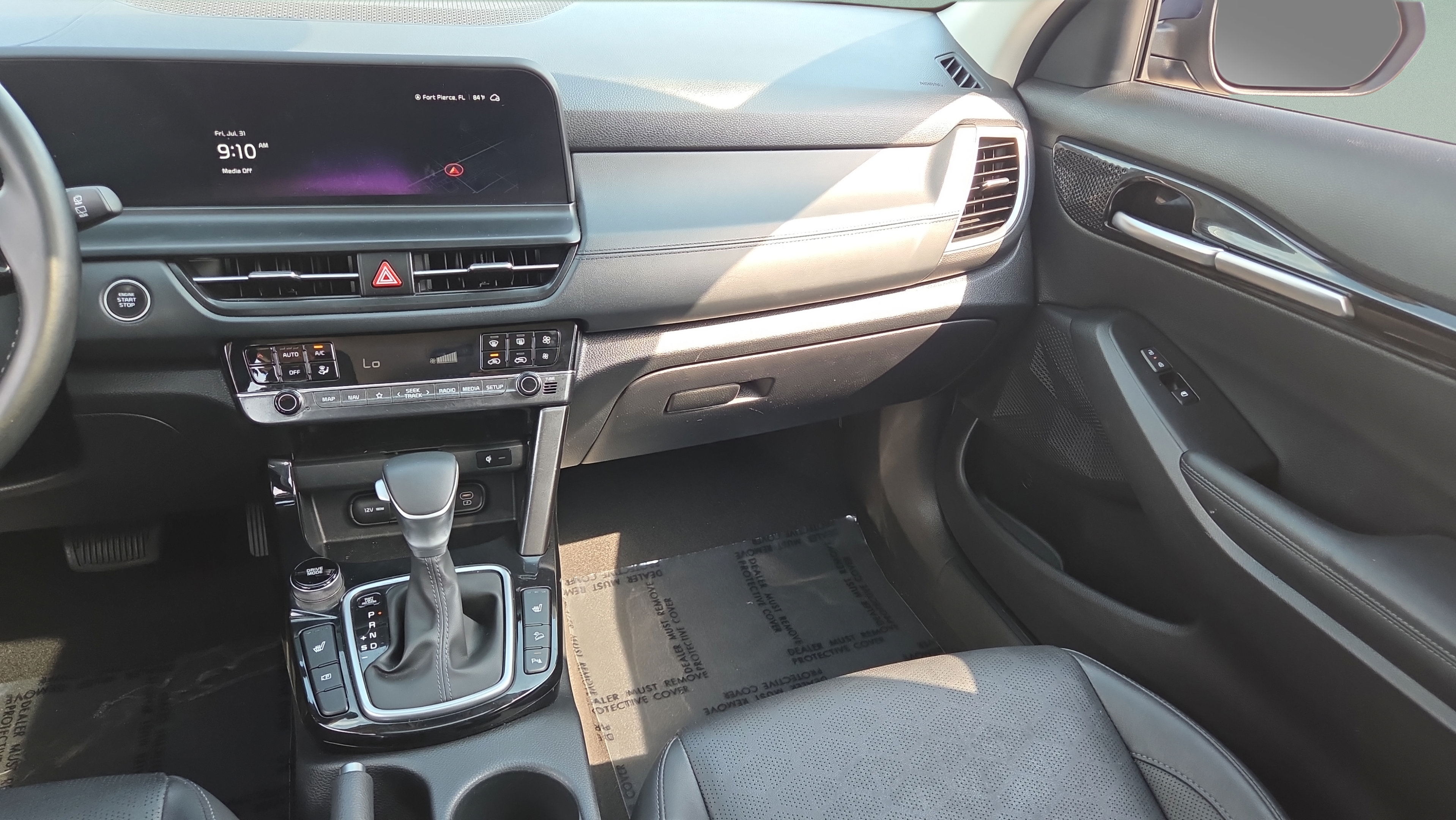 Used 2025 Kia Seltos EX w/ EX Sunroof Package FWD image 14