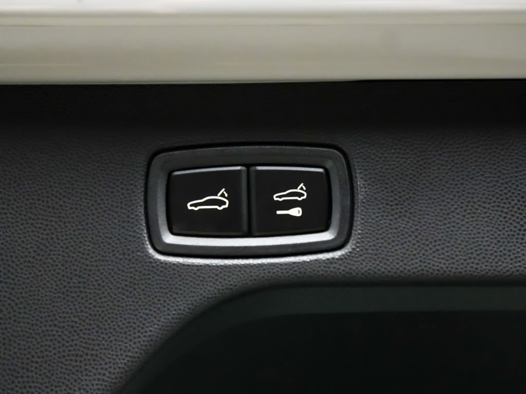 New 2026 Porsche Macan 4 Electric AWD/4WD image 14