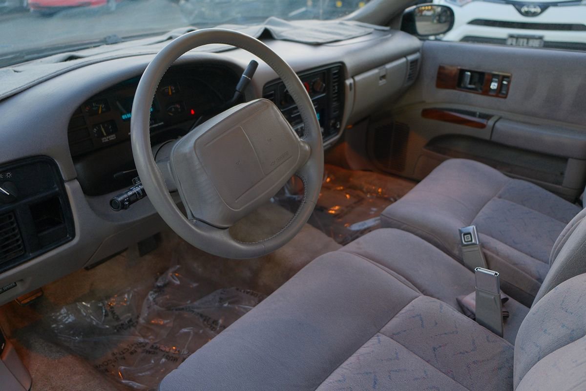 Used 1996 Chevrolet Caprice SS image 14