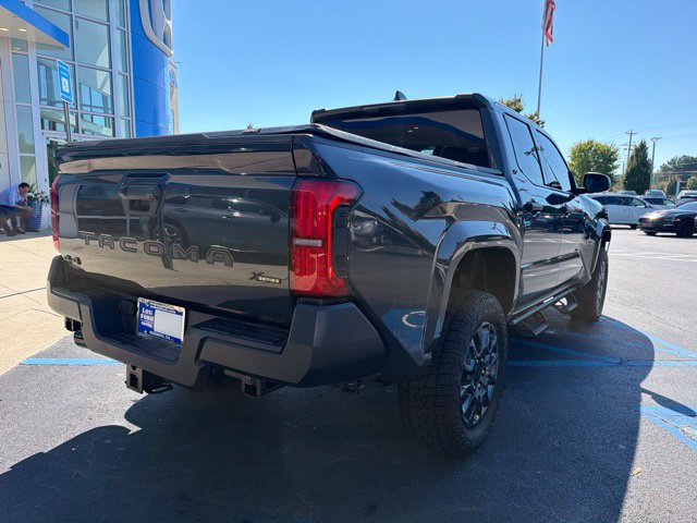 Used 2025 Toyota Tacoma SR AWD/4WD image 6