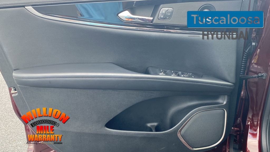 Used 2022 Lincoln Nautilus Reserve w/ Equipment Group 201A image 13