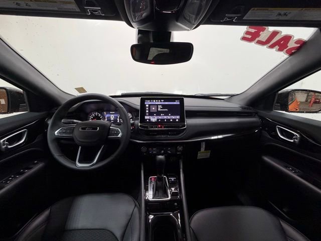New 2026 Jeep Compass Altitude image 12