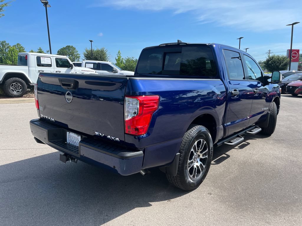 Used 2024 Nissan Titan SV w/ SV Convenience Package AWD/4WD image 7